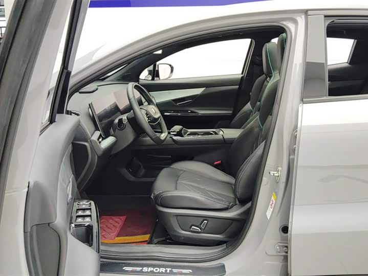 Changan UNI-T 2023 2023款 第二代 1.5T 尊贵型