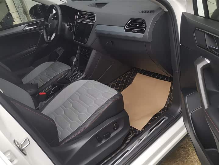 Volkswagen Tiguan X 2021 2021款 330TSI 两驱旗舰版