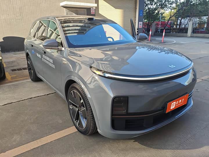 LiXiang L8 2025 2025款 Max 智能焕新版