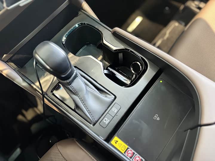 Lexus ES 2025 2025款 200 臻享版