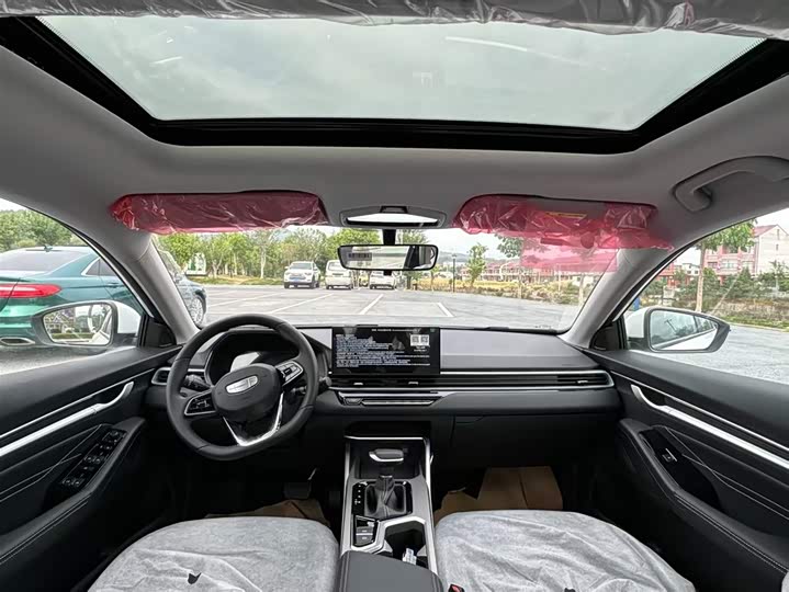 Geely Emgrand 2025 2025款 第4代 1.5L CVT星耀版