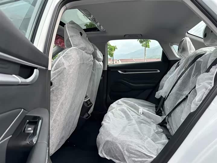 Geely Emgrand 2025 2025款 第4代 1.5L CVT星耀版