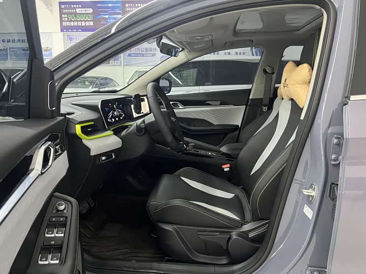 Geely Coolray 2022 2022款 缤越COOL 1.5TD DCT热擎版