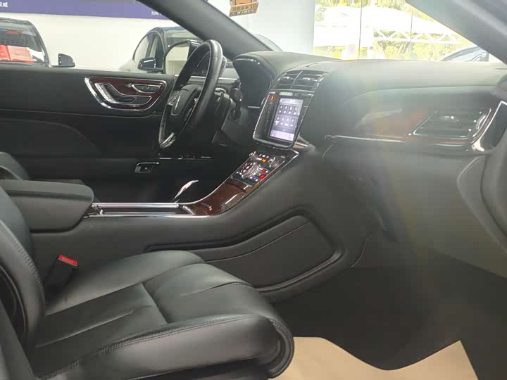 Lincoln Continental 2019 2019款 2.0T 两驱尊享版 国VI