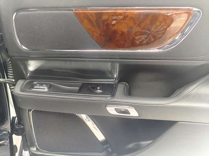 Lincoln Continental 2019 2019款 2.0T 两驱尊享版 国VI