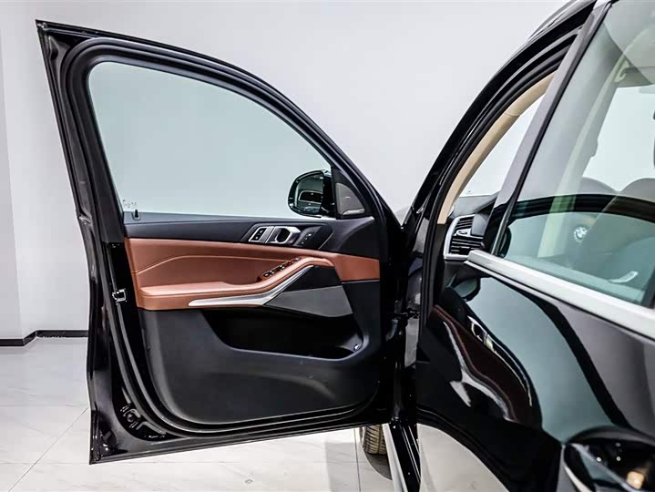 BMW X5 Hybrid 2021 2021款 改款 xDrive45e M运动套装