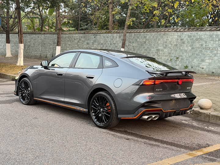 Changan UNI-V 2025 2025款 第三代 1.5T 500Bar尊贵运动型