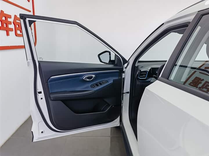 GAC Trumpchi GS3 2023 2023款 影速 270T 劲享版