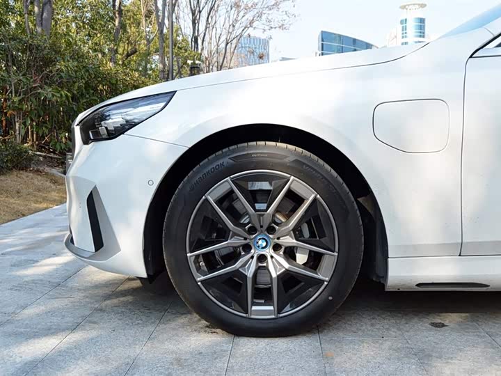 BMW i5 2024 2024款 eDrive 35L 尊享型 豪华套装