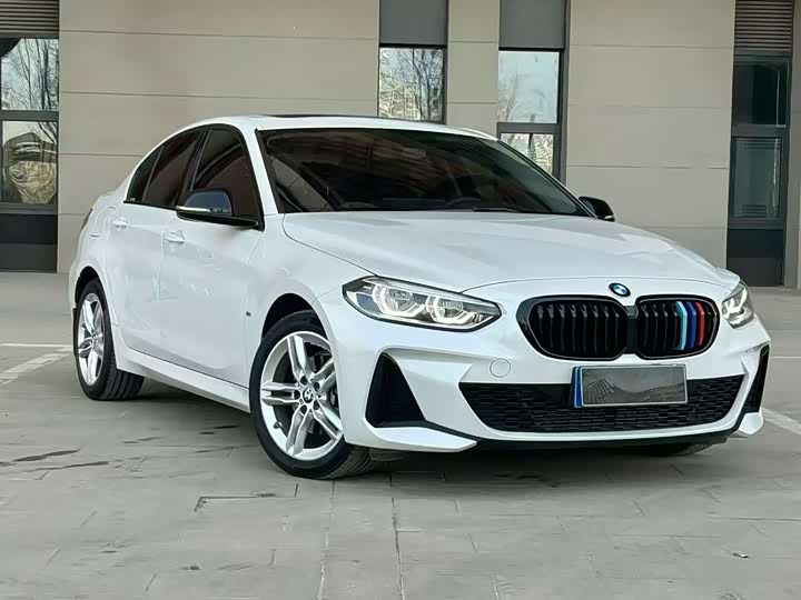 BMW 1 Series 2023 2023款 120i M运动曜夜版