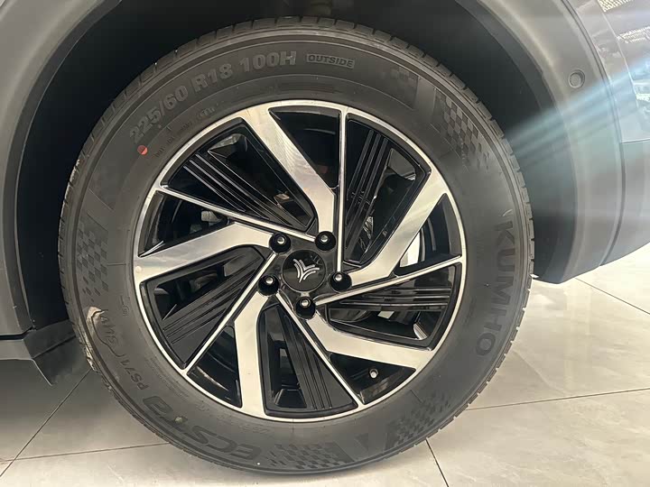 Hozon U 2022 2022款 哪吒U-Ⅱ 500 行业版