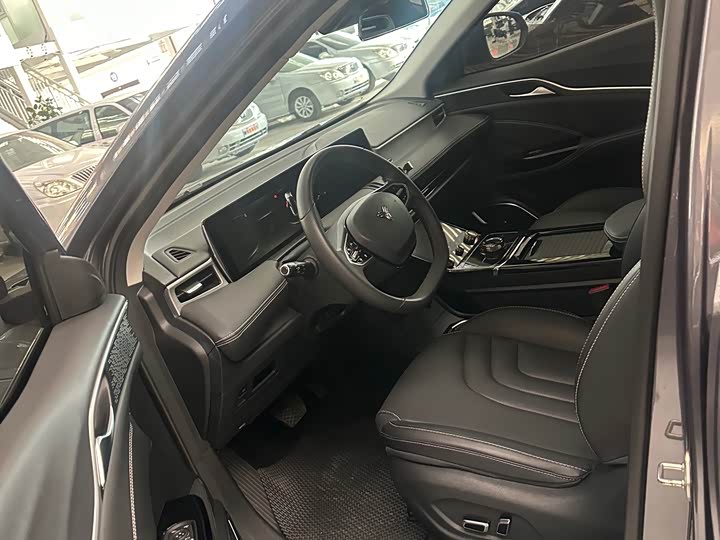 Hozon U 2022 2022款 哪吒U-Ⅱ 500 行业版