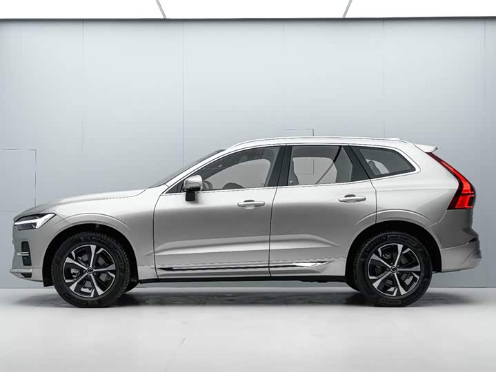 Volvo XC60 2026 2026款 B5 四驱智逸豪华版