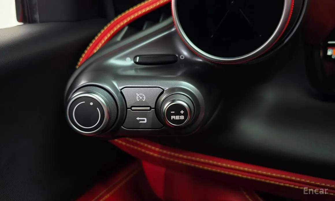 Ferrari F8 2019 3.9 V8