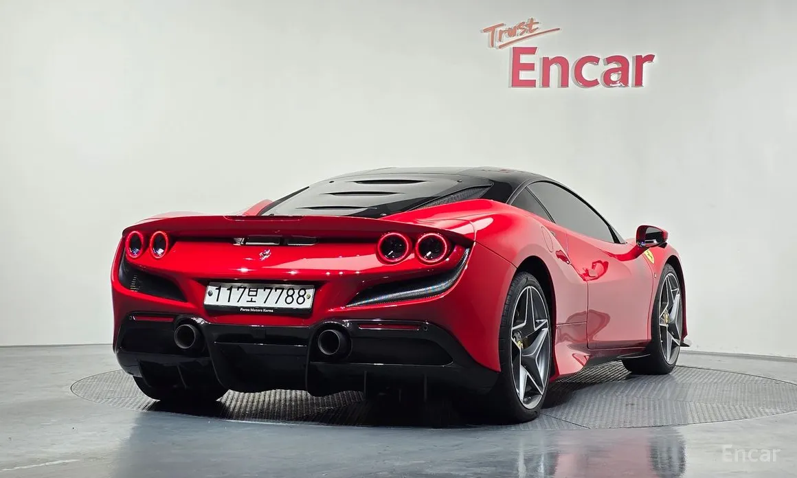 Ferrari F8 2019 3.9 V8