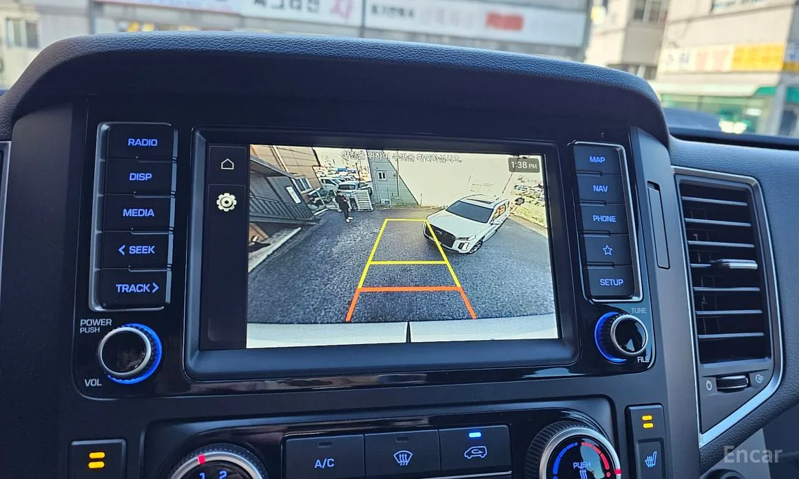 Hyundai Solati 2015 15-seater