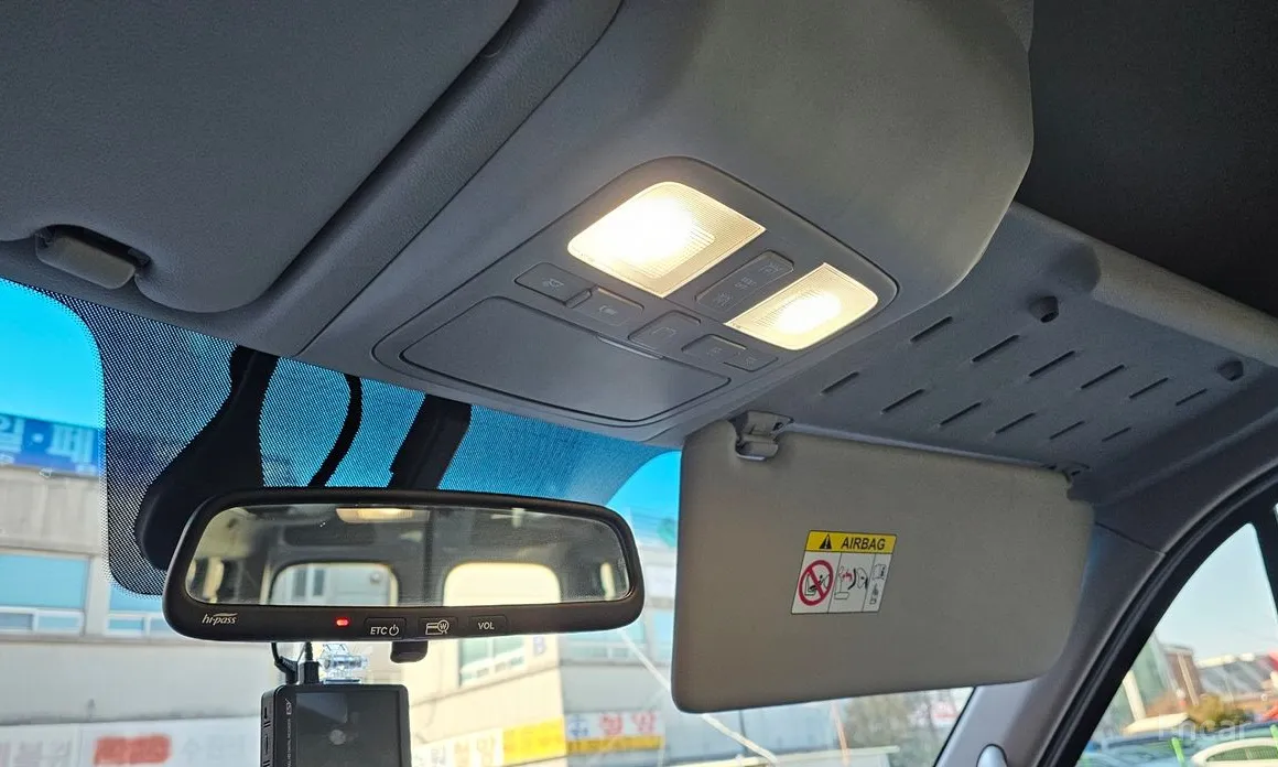 Hyundai Solati 2015 15-seater