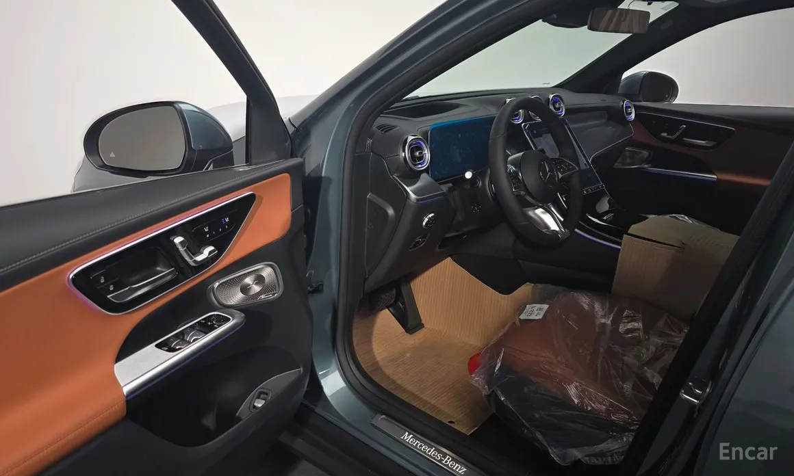 Mercedes-Benz GLC-Class 2023 GLC 300 4MATIC Avantgarde