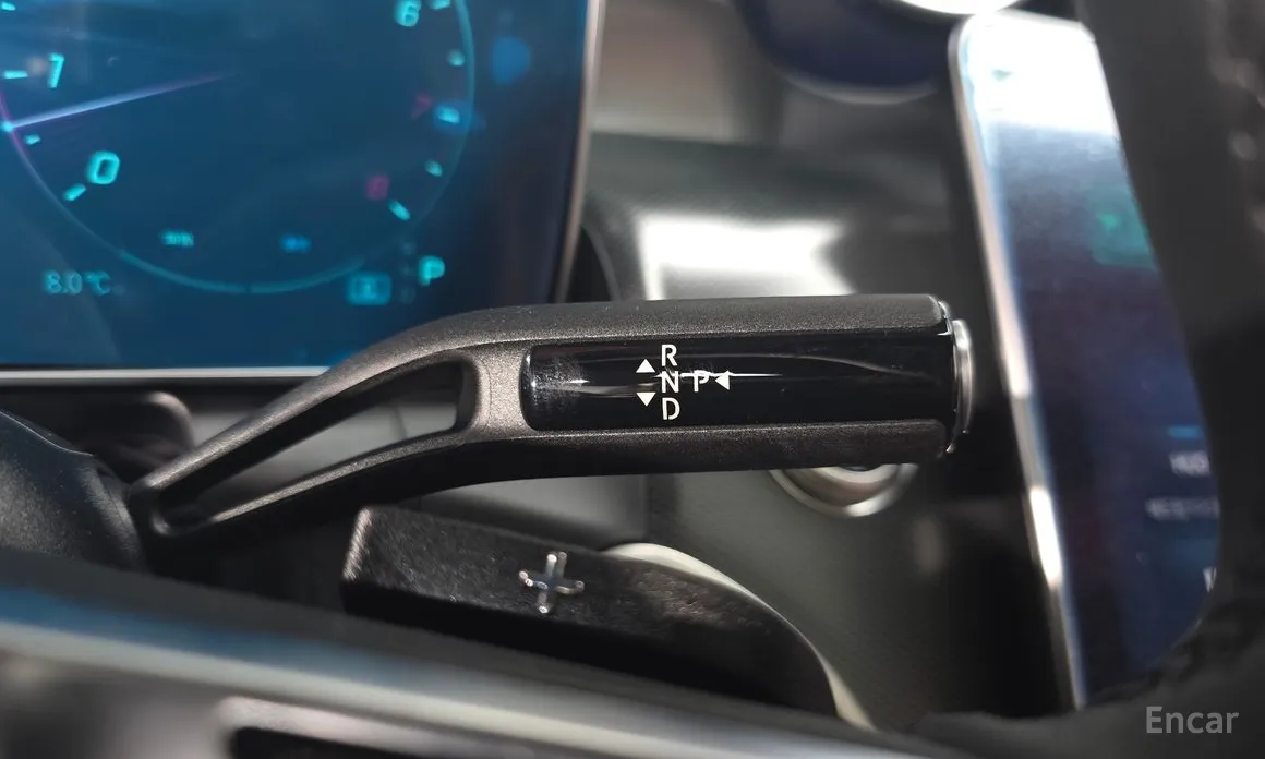 Mercedes-Benz GLC-Class 2023 GLC 300 4MATIC Avantgarde