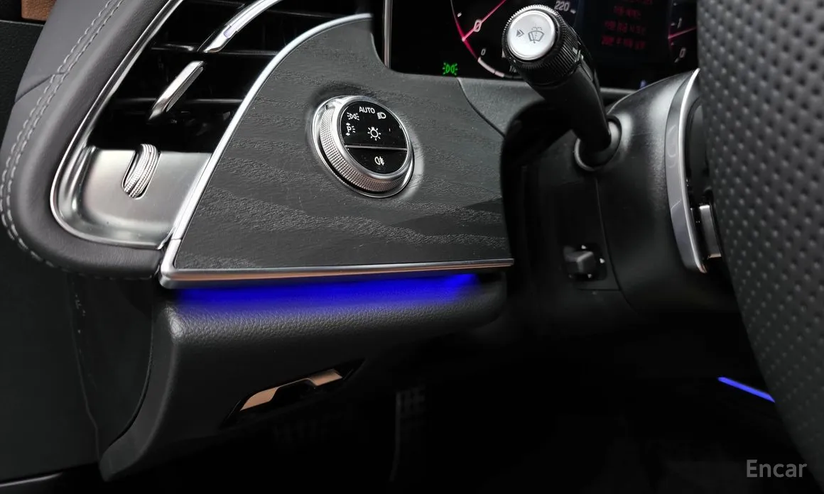 Mercedes-Benz E-Class 2024 E200 Avantgarde Limited