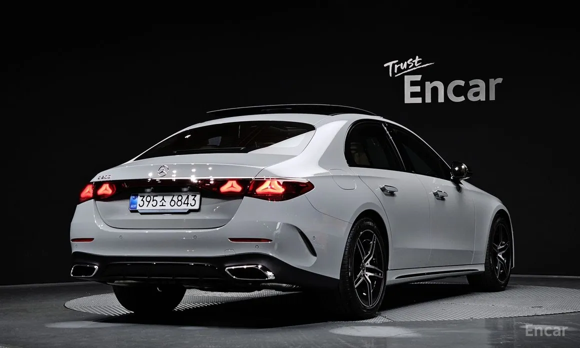 Mercedes-Benz E-Class 2024 E200 Avantgarde Limited