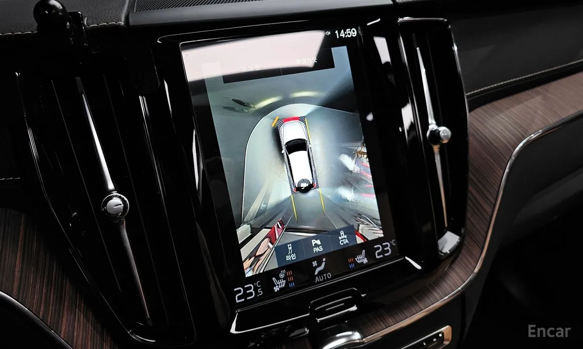 Volvo XC60 2017 B6 Inscirtion