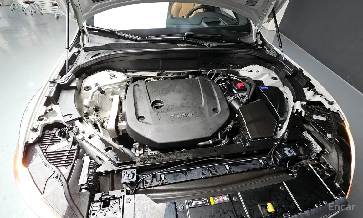 Volvo XC60 2017 B6 Inscirtion