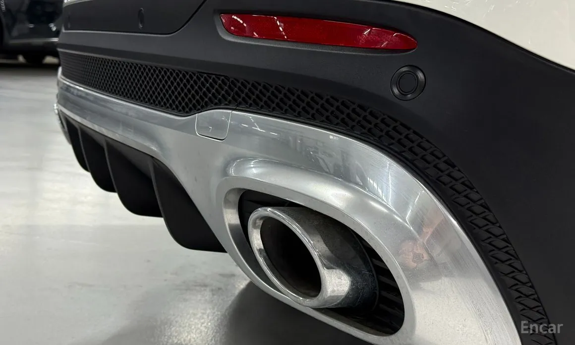 Mercedes-Benz GLB-Class 2020 AMG GLB35 4MATIC