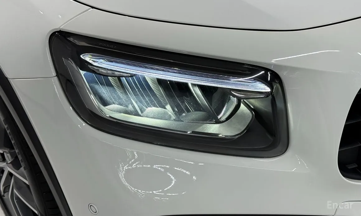 Mercedes-Benz GLB-Class 2020 AMG GLB35 4MATIC