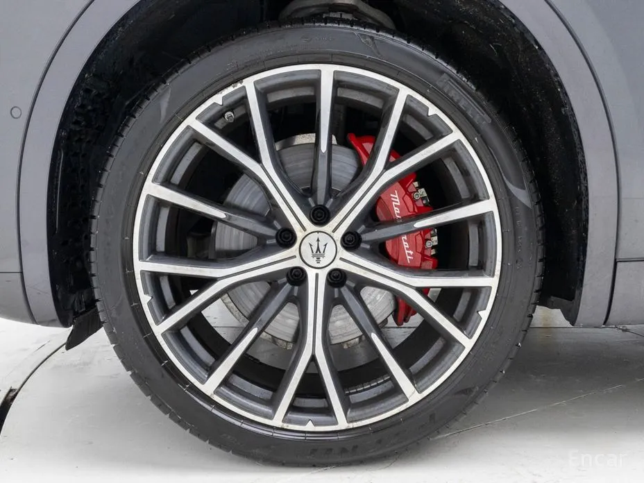 Maserati Grecale 2022 2.0 AWD Modena