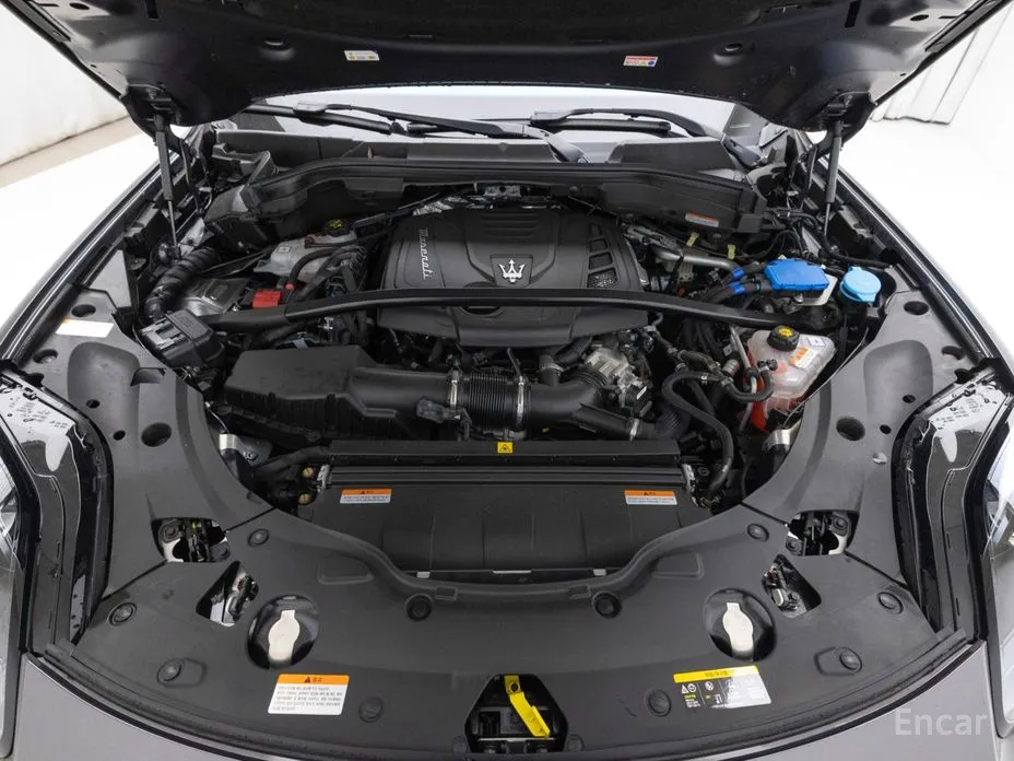 Maserati Grecale 2022 2.0 AWD Modena