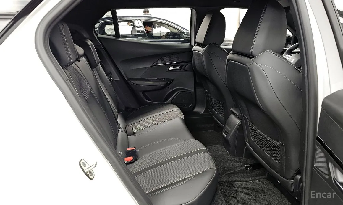 Peugeot 2008 2020 EV GT