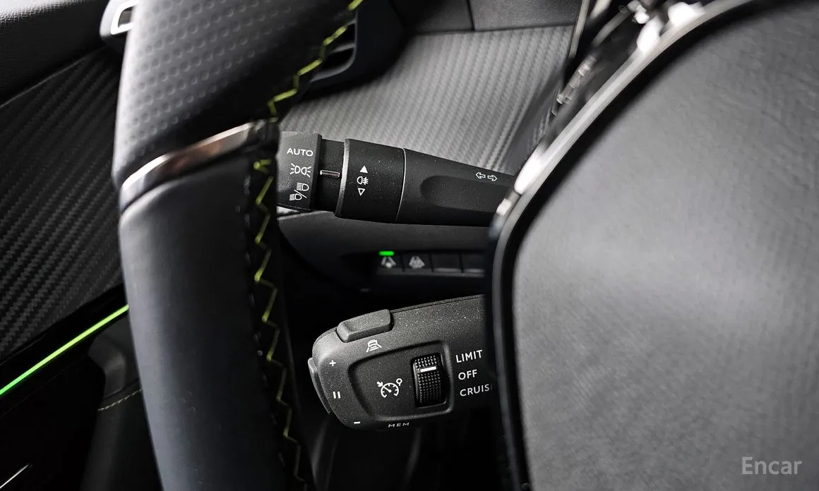 Peugeot 2008 2020 EV GT