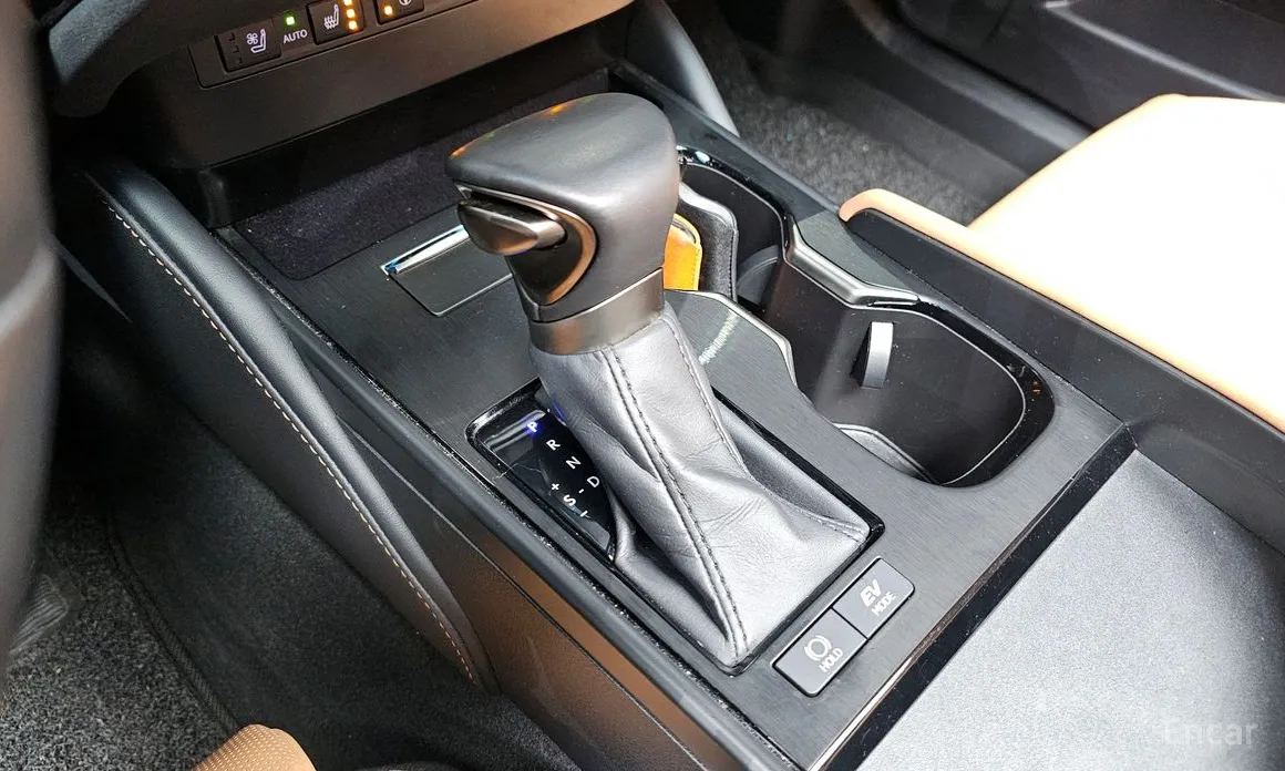 Lexus ES 2018 Luxury Plus