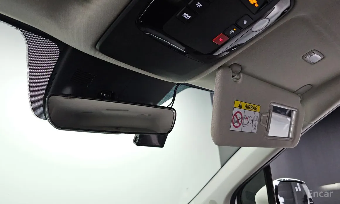 Kia Carnival 2023 9-Seater Prestige