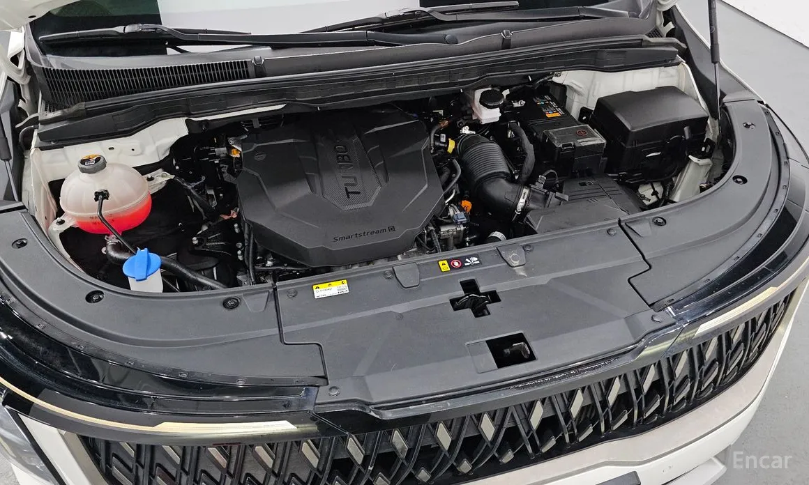 Kia Carnival 2023 9-Seater Prestige