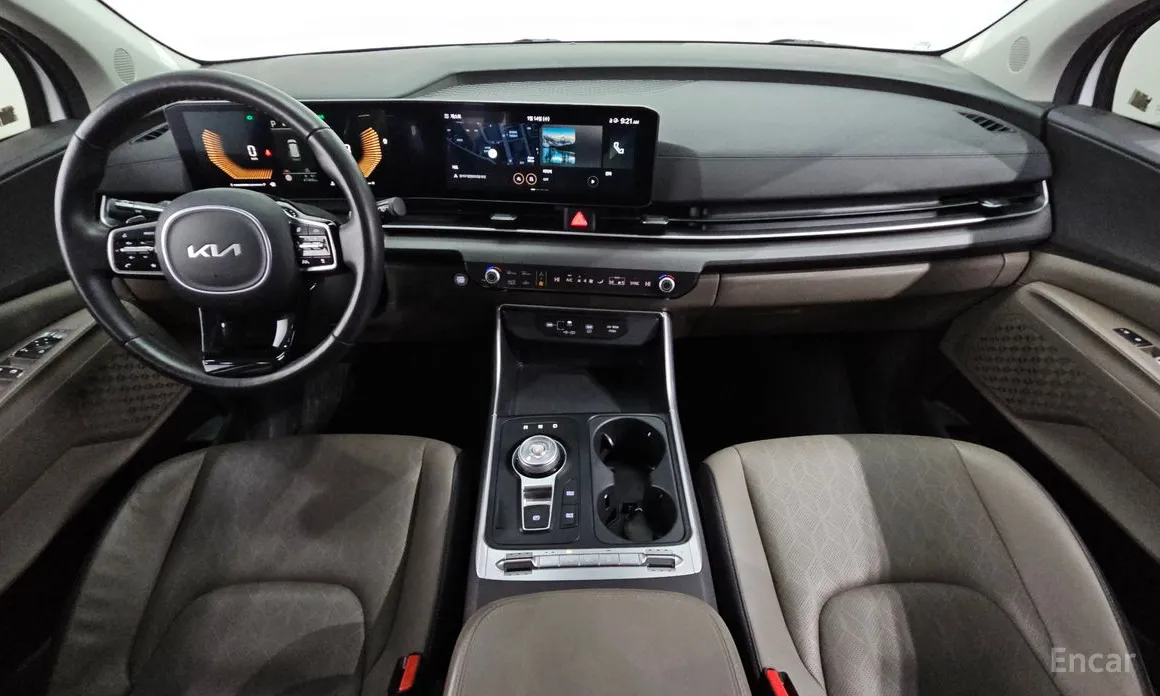 Kia Carnival 2023 9-Seater Prestige