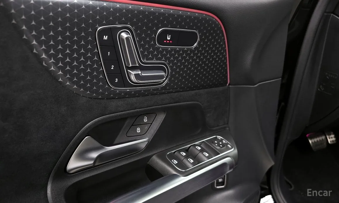 Mercedes-Benz GLB-Class 2020 GLB250 4MATIC