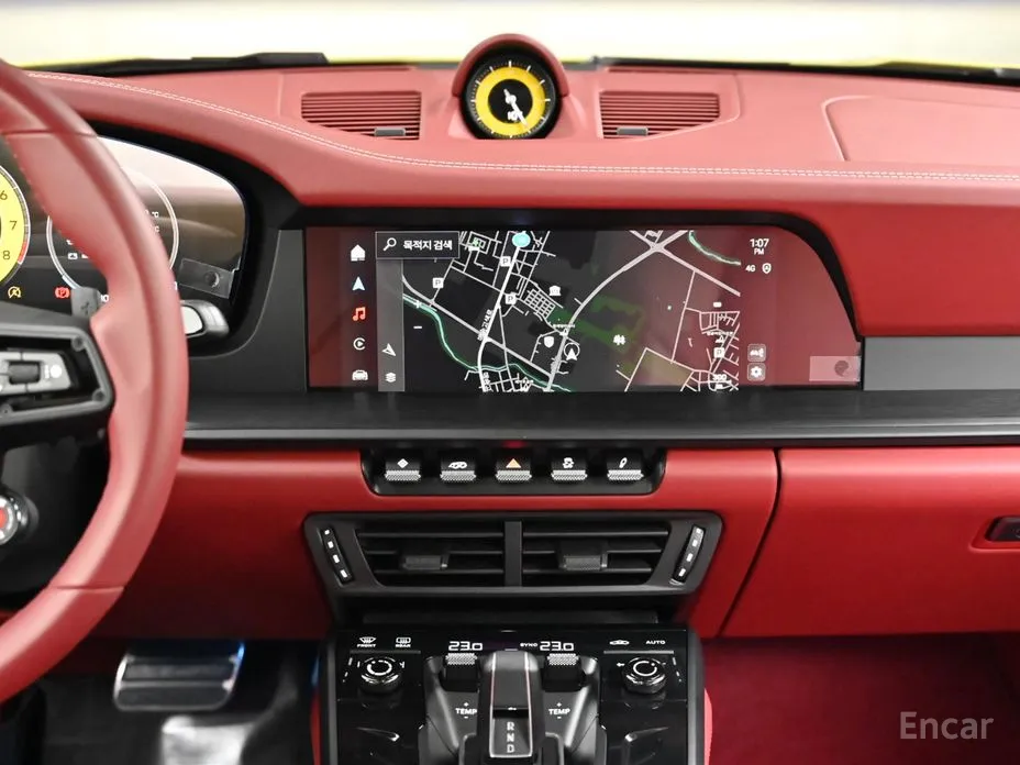 Porsche 911 2019 Carrera 4 GTS