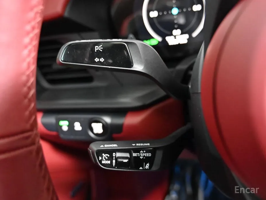 Porsche 911 2019 Carrera 4 GTS