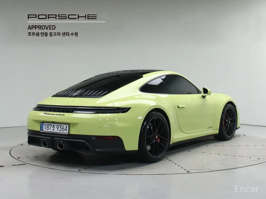 Porsche 911 2019 Carrera 4 GTS