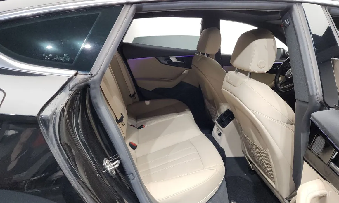 Audi A5 2017 40 TFSI Quattro Premium Sportback