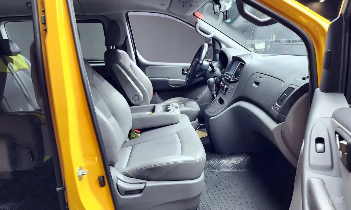 Hyundai Starex 2017 School Bus LPi