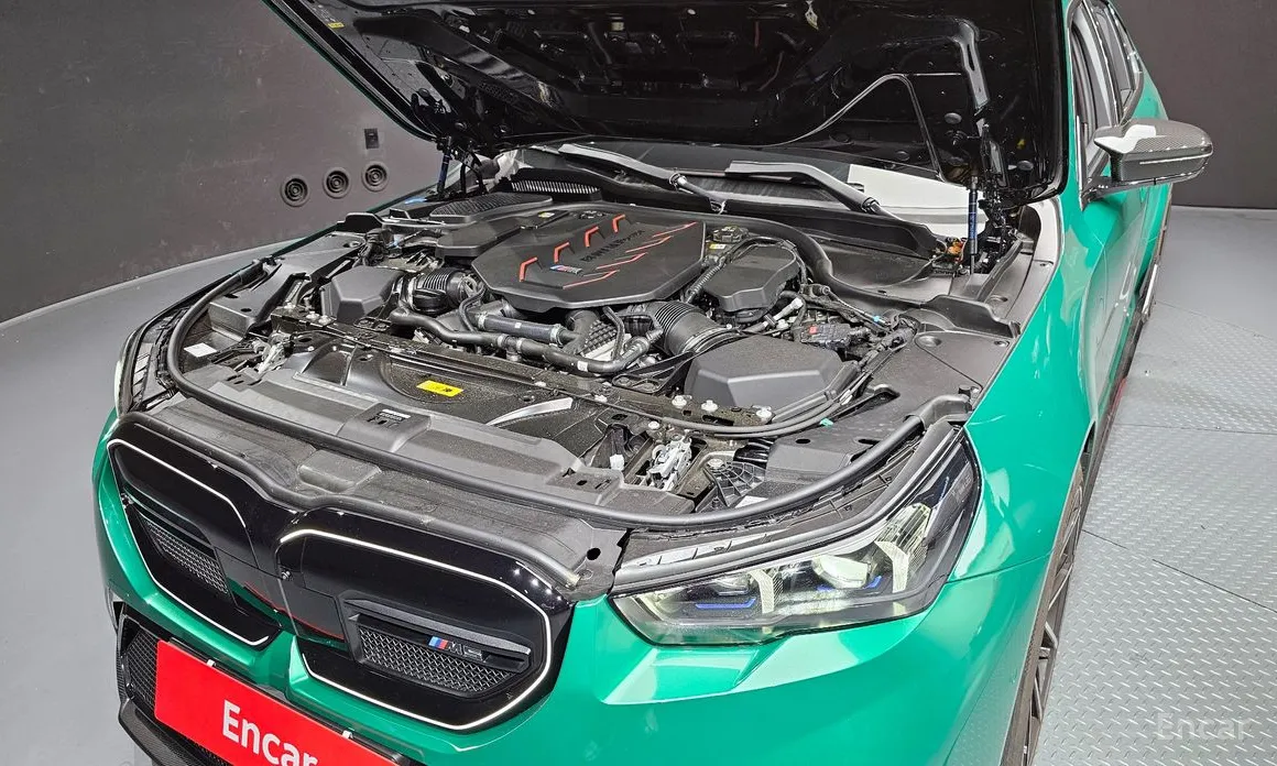 BMW M5 2024 M5 Sedan