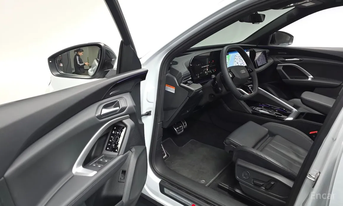 Audi Q5 2025 40 TDI Quattro S Line Black Edition