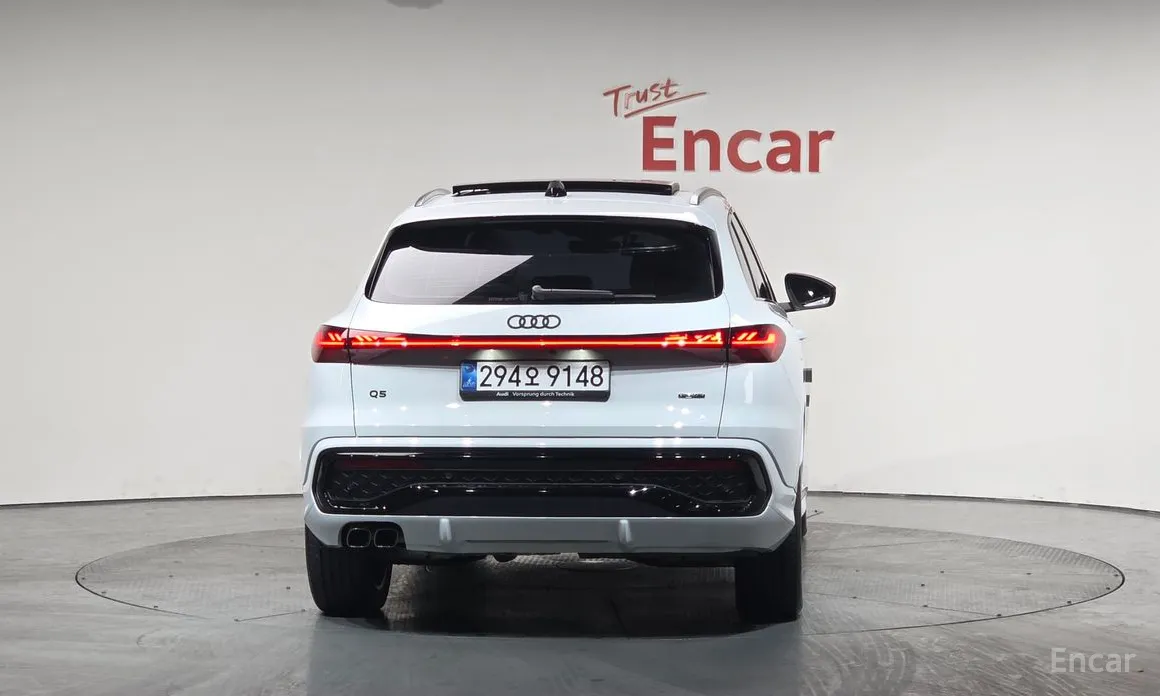 Audi Q5 2025 40 TDI Quattro S Line Black Edition