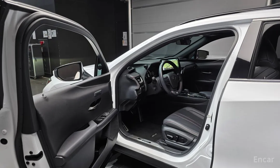 Lexus UX 2024 2.0 F-Sport 2WD