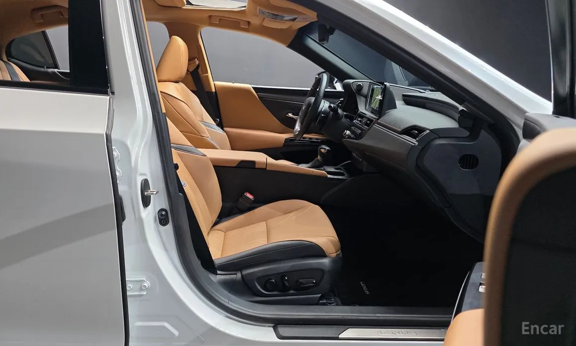 Lexus ES 2018 Luxury Plus