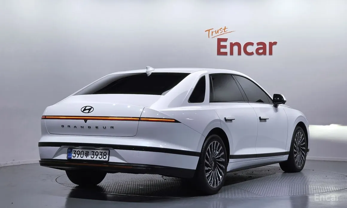 Hyundai Grandeur 2022 Honors