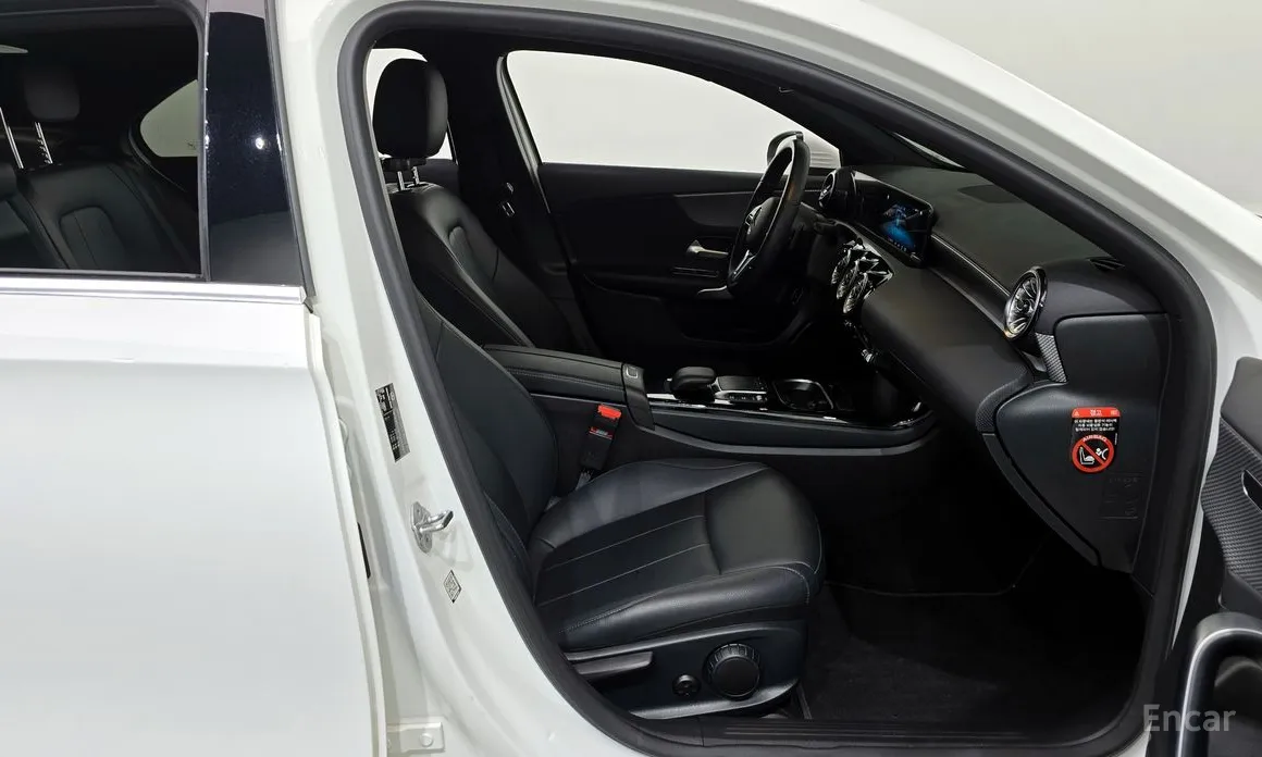 Mercedes-Benz A-Class 2019 A200d Sedan